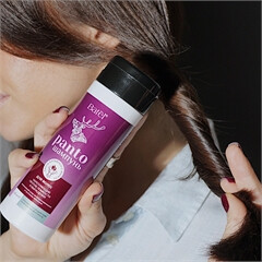 Шампунь для волос пантовый укрепляющий против ломкости и выпадения Шампунь для волос пантовый укрепляющий против ломкости и выпадения