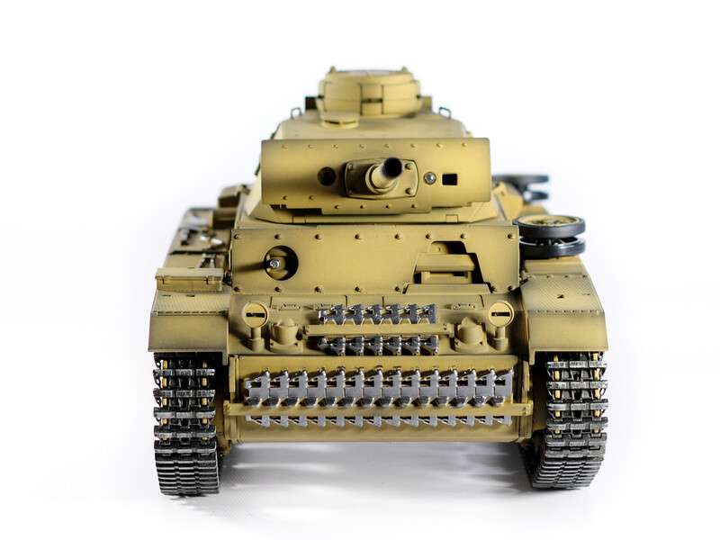 Р/У танк Taigen 1/16 Panzerkampfwagen III (Германия) дым, свет V3 2.4G RTR пустыня Р/У танк Taigen 1/16 Panzerkampfwagen III (Германия) дым, свет V3 2.4G RTR пустыня